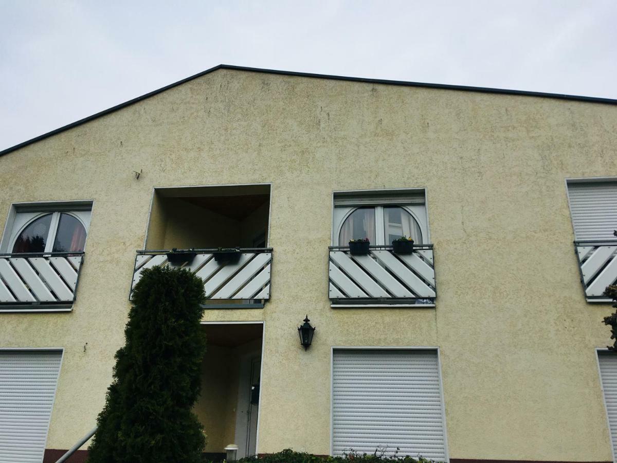 Ferienwohnung am Nürburgring/Wintersport Arft Acht Exterior foto